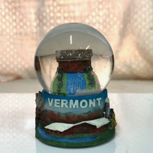 Covered Bridge Snowglobe